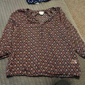 Liz Claiborne size L sheer top